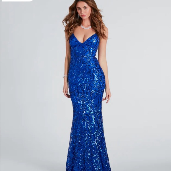 Blue dress - Picture 3 of 3